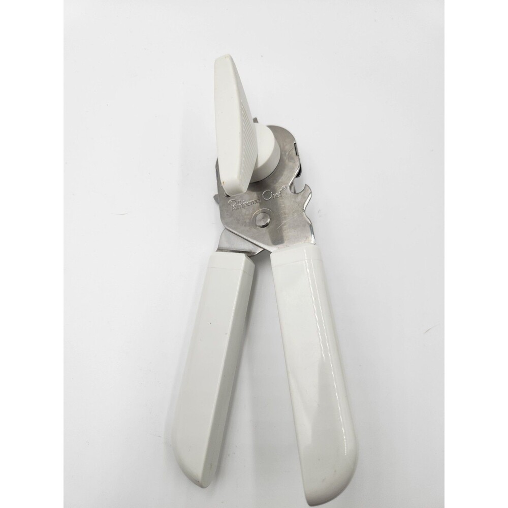 The Pampered Chef Safety Smooth Edge White Manual Bottle Can Opener 2758 Retired
